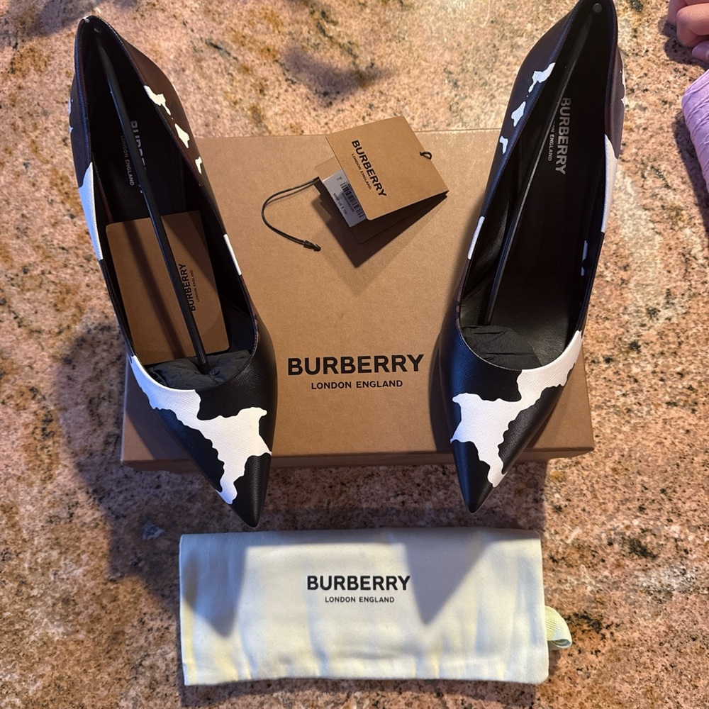 Burberry Monochrome Patterned Heels